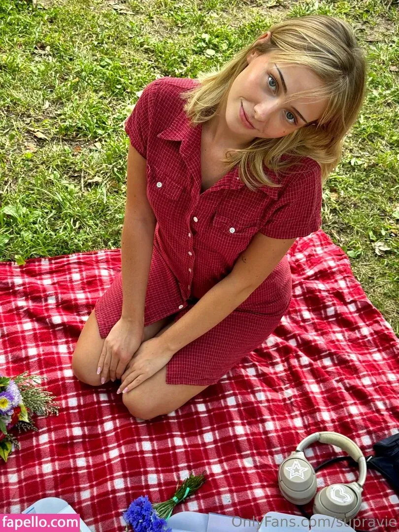 Supravie / supraviee Onlyfans Photo Gallery 