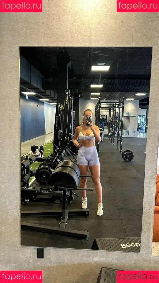 Cecilie Hoyer / cecilie_hoyer Onlyfans Photo Gallery 