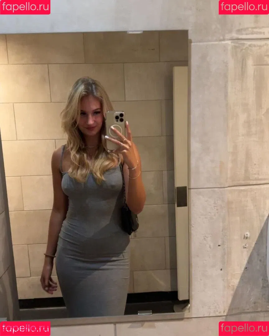 Cecilie Hoyer / cecilie_hoyer Onlyfans Photo Gallery 