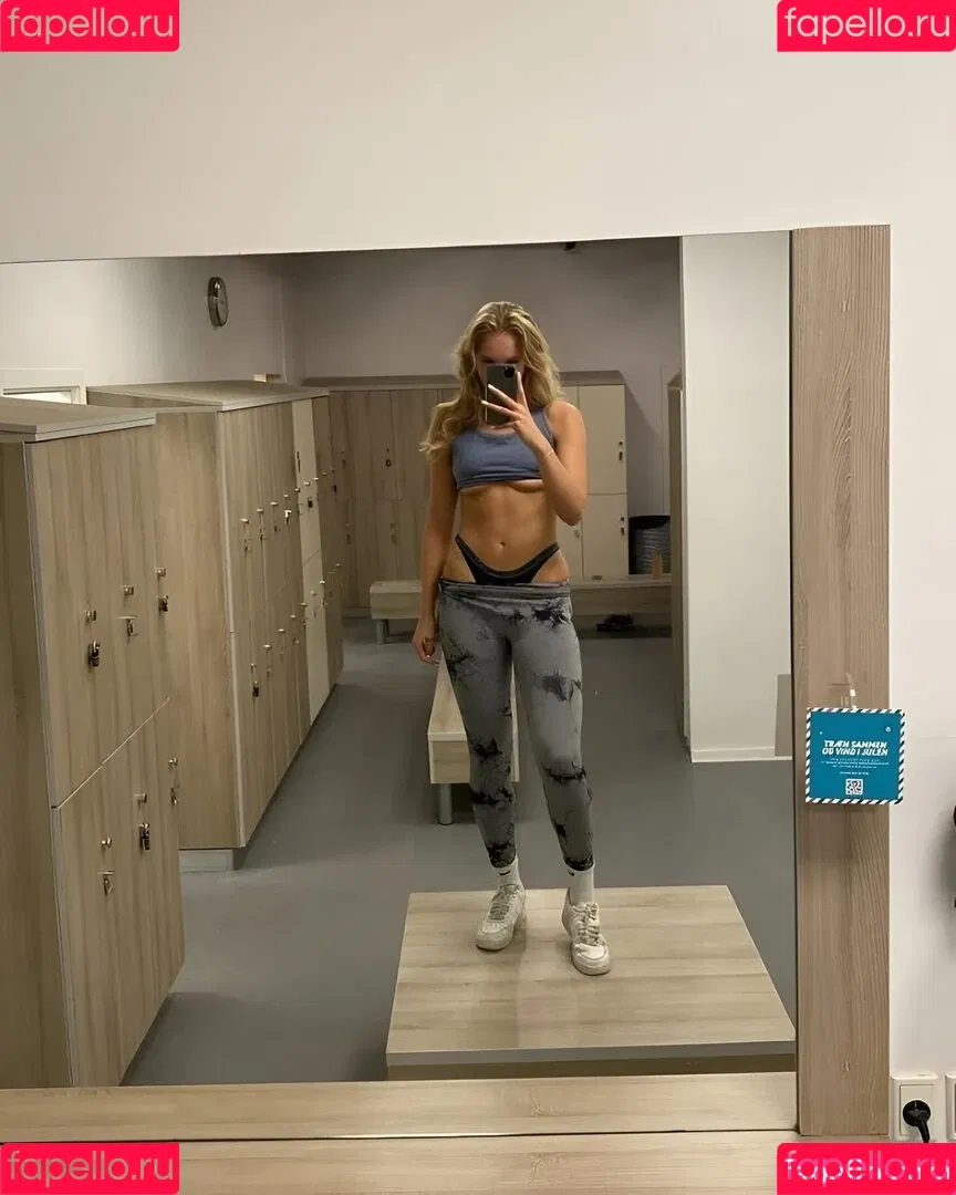 Cecilie Hoyer / cecilie_hoyer Onlyfans Photo Gallery 