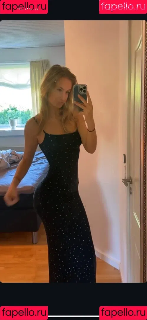 Cecilie Hoyer / cecilie_hoyer Onlyfans Photo Gallery 