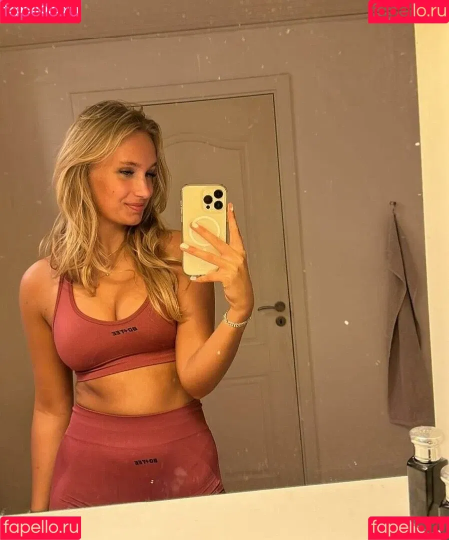 Cecilie Hoyer / cecilie_hoyer Onlyfans Photo Gallery 