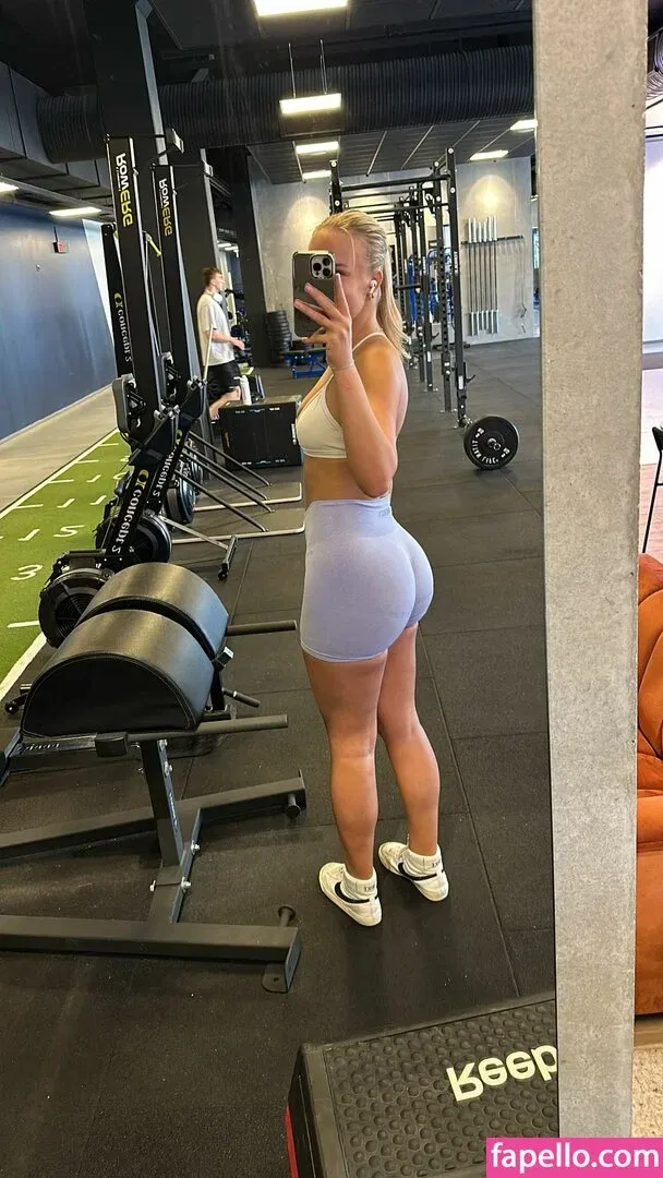 Cecilie Hoyer / cecilie_hoyer Onlyfans Photo Gallery 