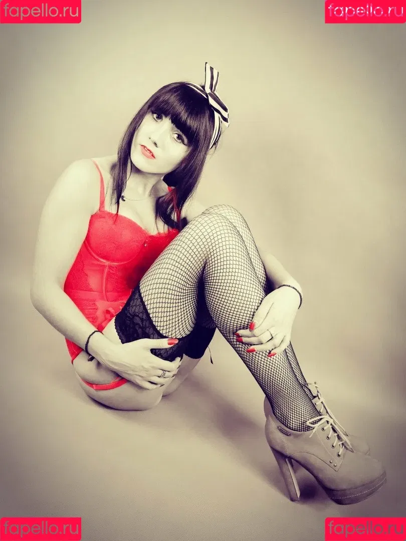 swing__babe / swing_babe Onlyfans Photo Gallery 