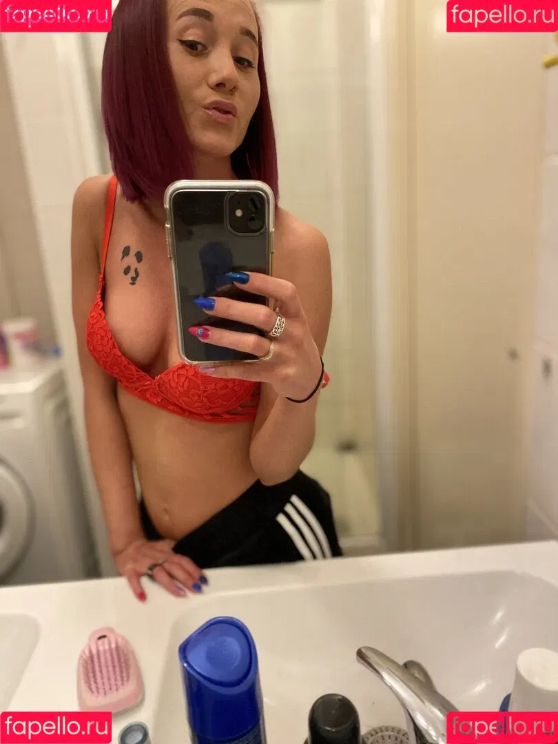 swing__babe / swing_babe Onlyfans Photo Gallery 