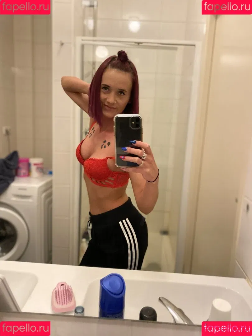 swing__babe / swing_babe Onlyfans Photo Gallery 