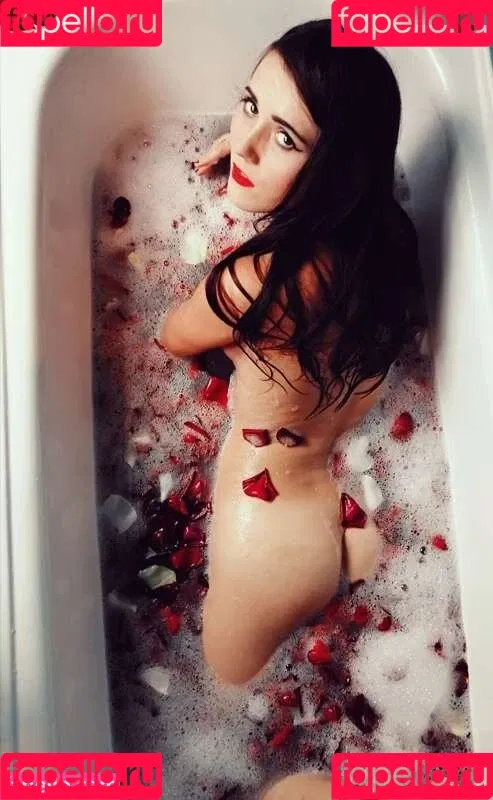 swing__babe / swing_babe Onlyfans Photo Gallery 