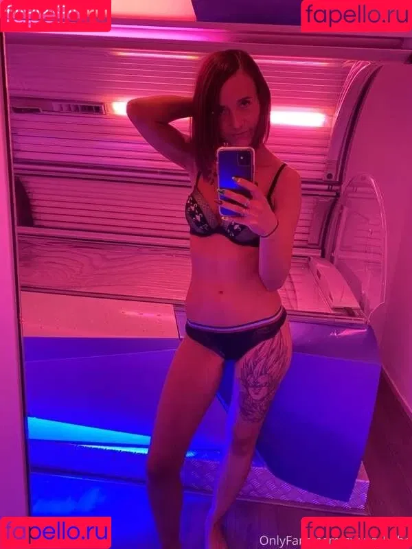 swing__babe / swing_babe Onlyfans Photo Gallery 