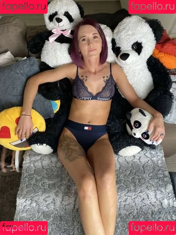 swing__babe / swing_babe Onlyfans Photo Gallery 