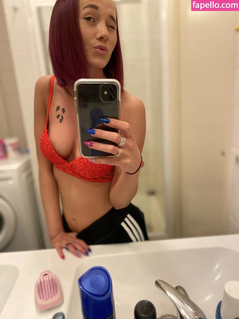 swing__babe / swing_babe Onlyfans Photo Gallery 