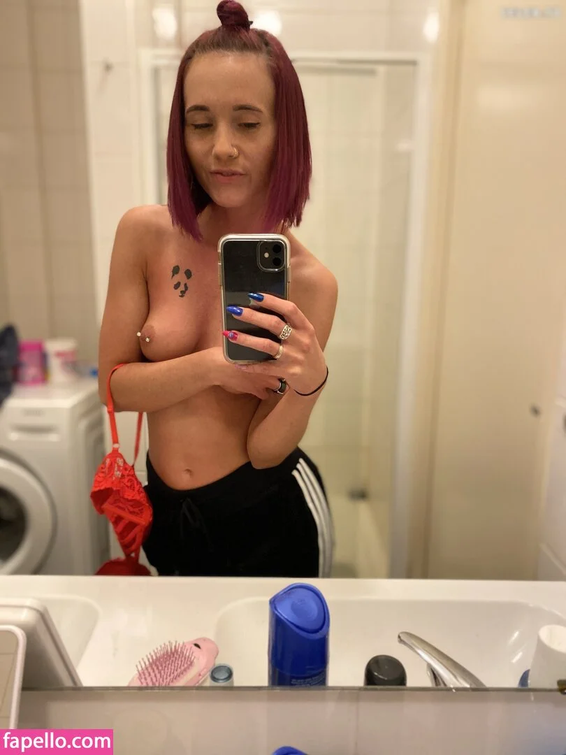 swing__babe / swing_babe Onlyfans Photo Gallery 