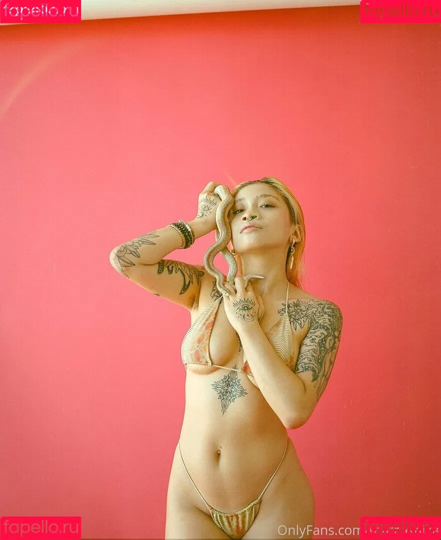 ARIESV3NUS / Ariesvenus / Matrixmika / Thiccuslyrata / Venusmatrix / matrixmicah Onlyfans Photo Gallery 