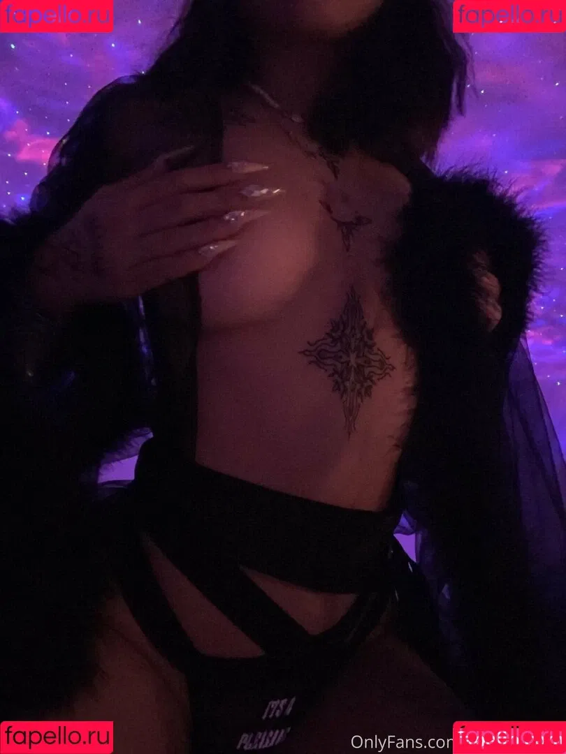 ARIESV3NUS / Ariesvenus / Matrixmika / Thiccuslyrata / Venusmatrix / matrixmicah Onlyfans Photo Gallery 