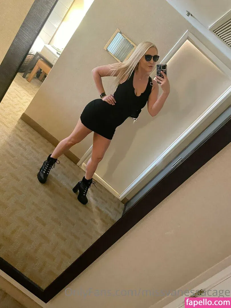 Vanessa Cage / missvanessacage / ogvanessacage Onlyfans Photo Gallery 