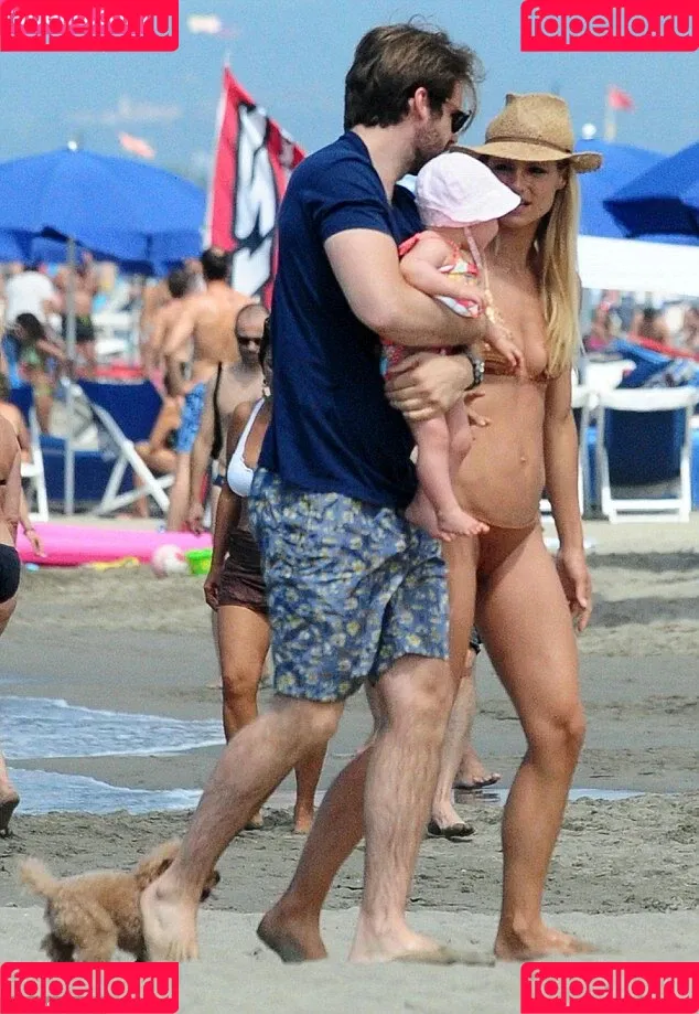 Michel Hunziker Onlyfans Photo Gallery 