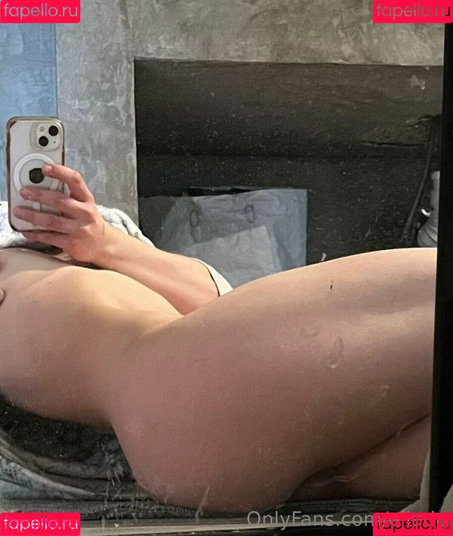 Ella Bucio / ella.bu.do / ellado Onlyfans Photo Gallery 