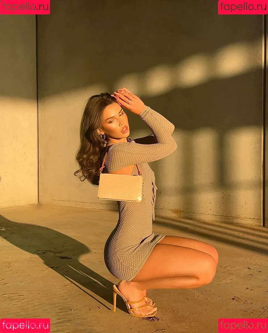 Leah Halton / leahhalton Onlyfans Photo Gallery 