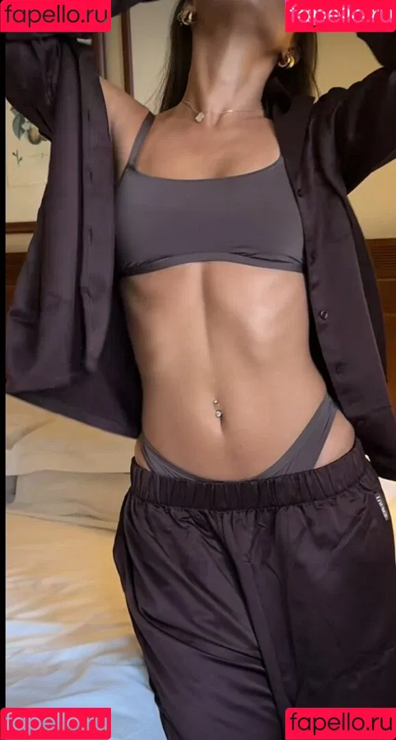 Leah Halton / leahhalton Onlyfans Photo Gallery 