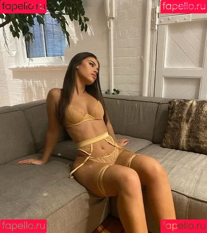 Leah Halton / leahhalton Onlyfans Photo Gallery 