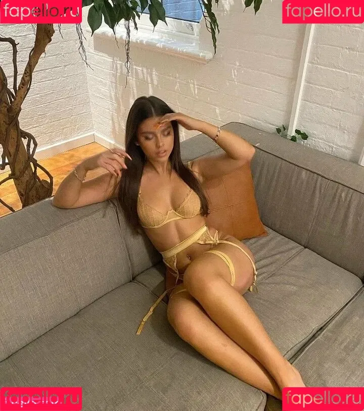 Leah Halton / leahhalton Onlyfans Photo Gallery 