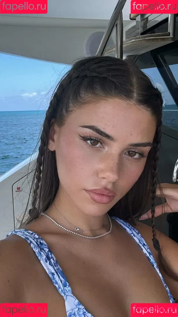 Leah Halton / leahhalton Onlyfans Photo Gallery 