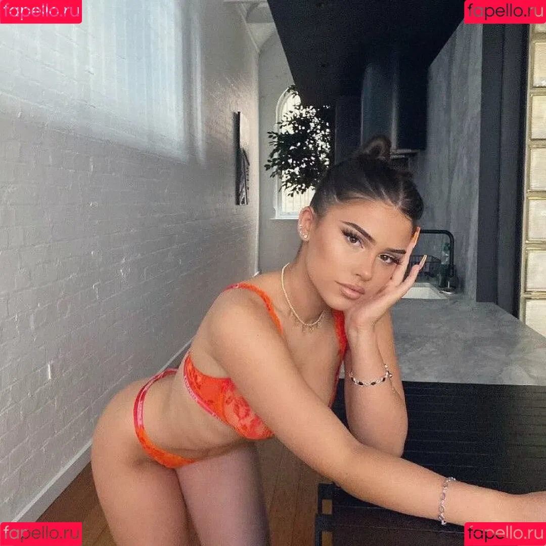 Leah Halton / leahhalton Onlyfans Photo Gallery 