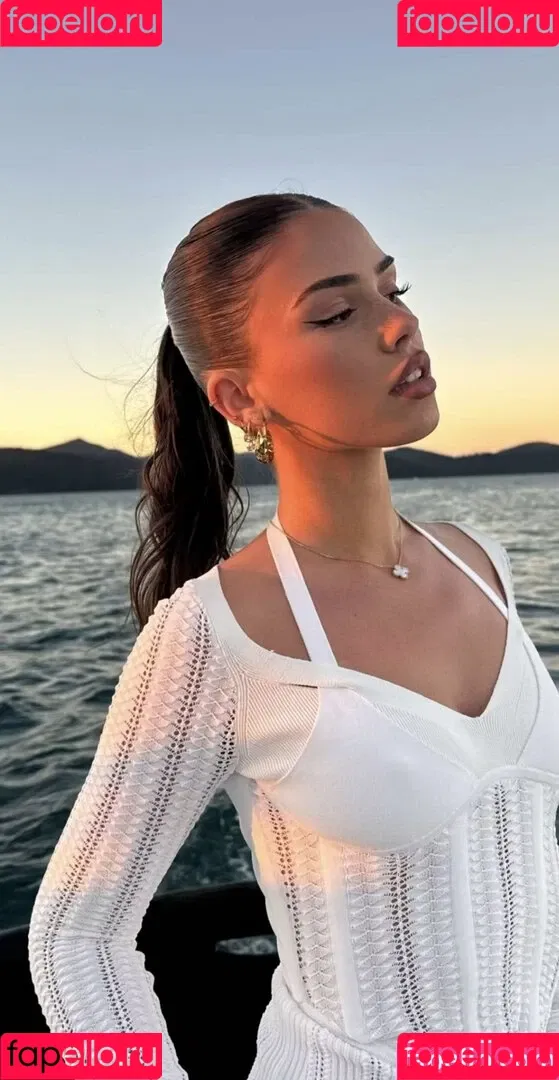 Leah Halton / leahhalton Onlyfans Photo Gallery 