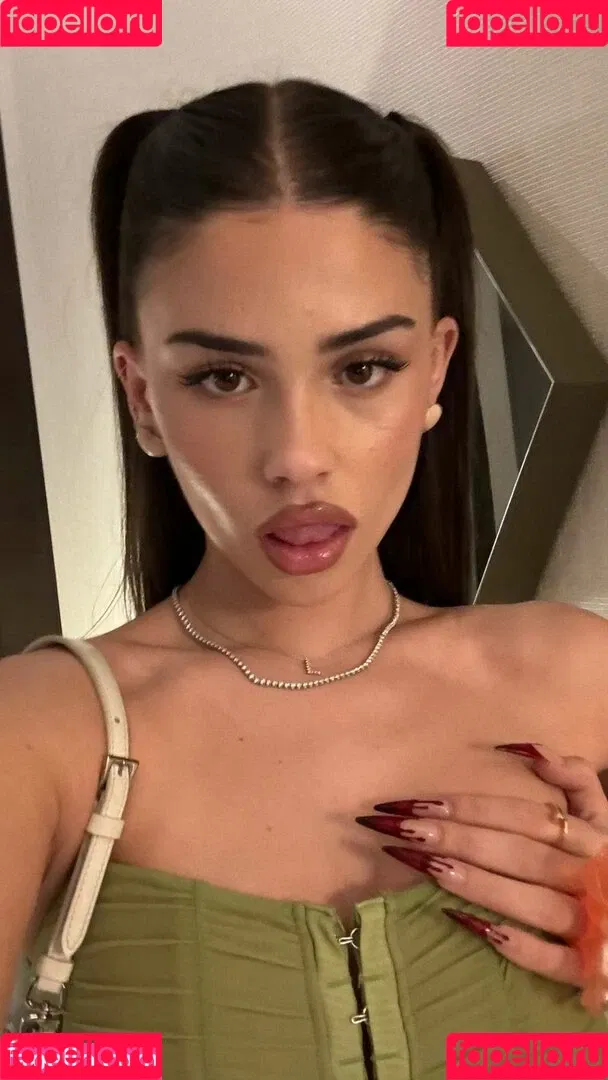 Leah Halton / leahhalton Onlyfans Photo Gallery 