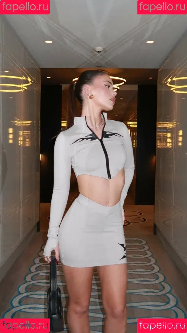 Leah Halton / leahhalton Onlyfans Photo Gallery 