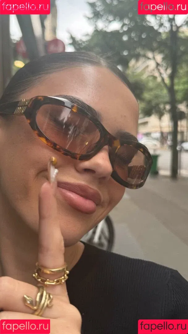 Leah Halton / leahhalton Onlyfans Photo Gallery 