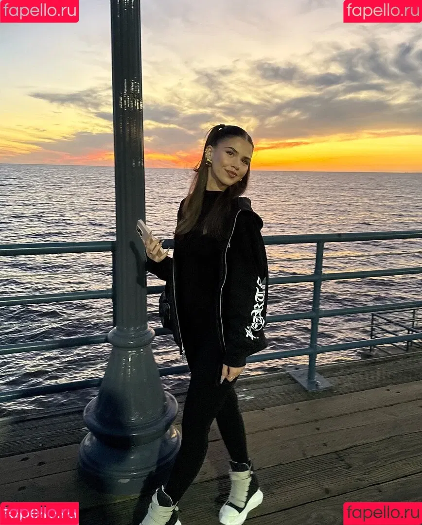 Leah Halton / leahhalton Onlyfans Photo Gallery 