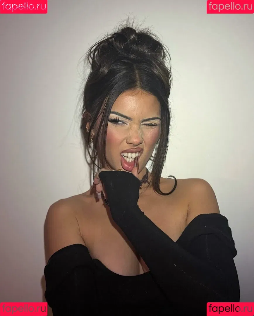 Leah Halton / leahhalton Onlyfans Photo Gallery 