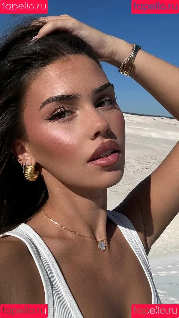 Leah Halton / leahhalton Onlyfans Photo Gallery 