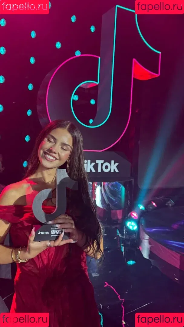 Leah Halton / leahhalton Onlyfans Photo Gallery 