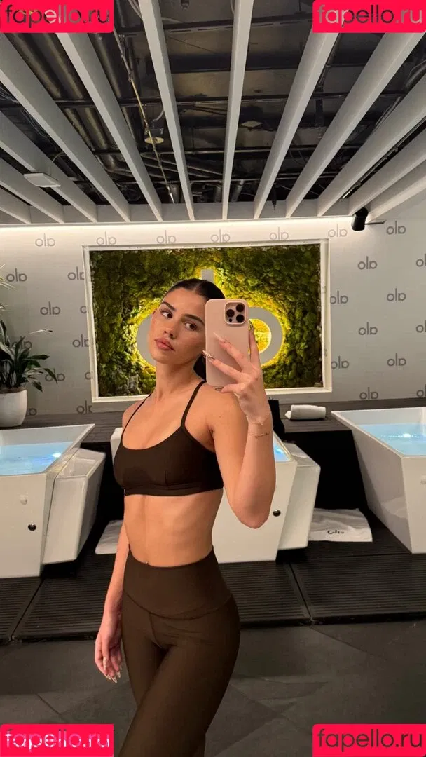 Leah Halton / leahhalton Onlyfans Photo Gallery 