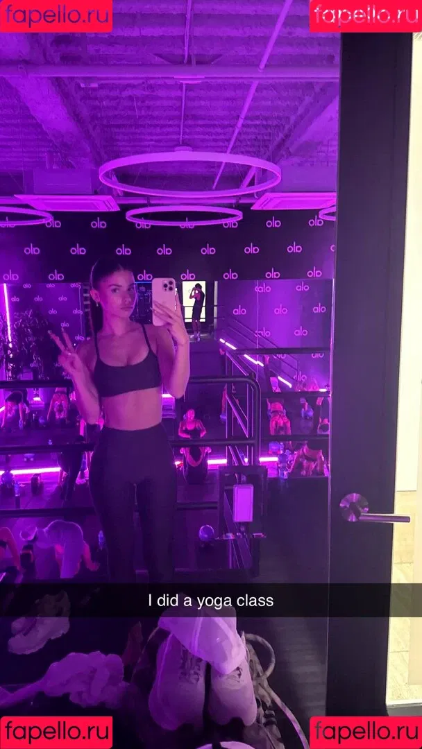 Leah Halton / leahhalton Onlyfans Photo Gallery 