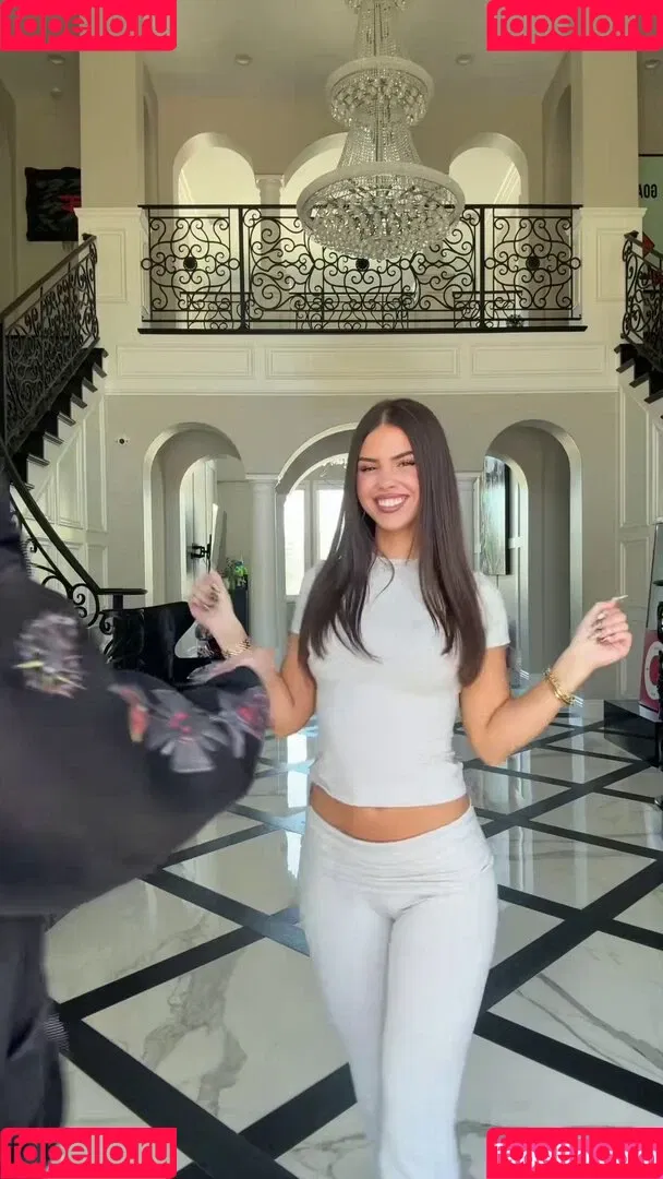 Leah Halton / leahhalton Onlyfans Photo Gallery 