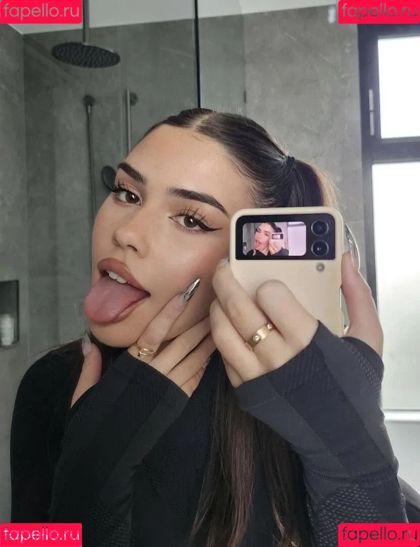 Leah Halton / leahhalton Onlyfans Photo Gallery 