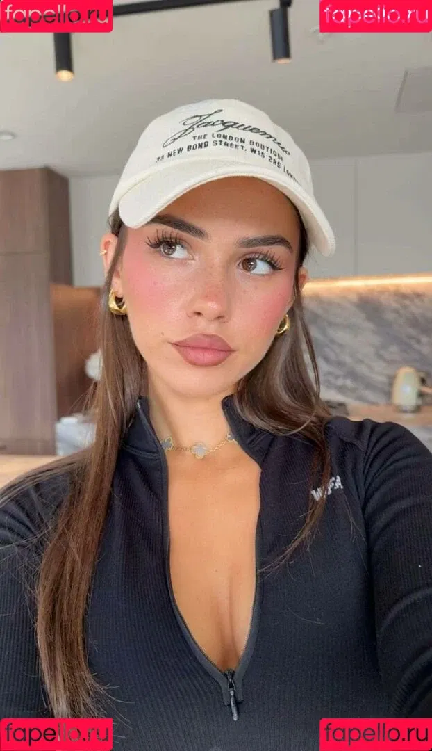 Leah Halton / leahhalton Onlyfans Photo Gallery 