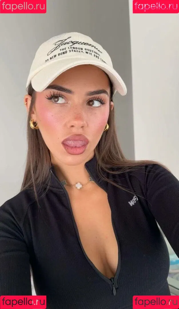 Leah Halton / leahhalton Onlyfans Photo Gallery 