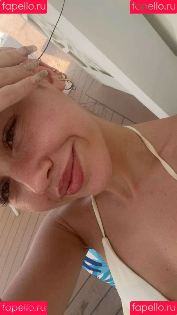 Leah Halton / leahhalton Onlyfans Photo Gallery 