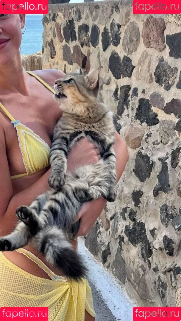 Leah Halton / leahhalton Onlyfans Photo Gallery 