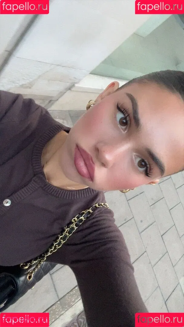 Leah Halton / leahhalton Onlyfans Photo Gallery 