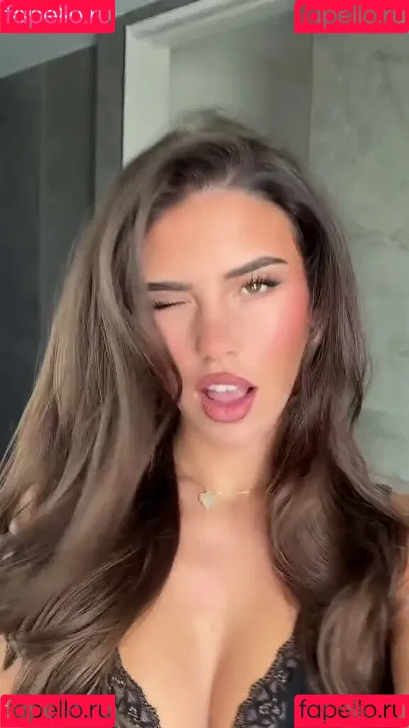 Leah Halton / leahhalton Onlyfans Photo Gallery 