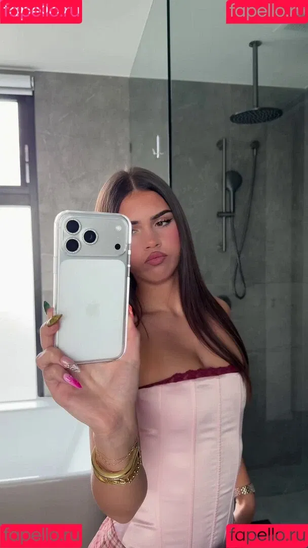 Leah Halton / leahhalton Onlyfans Photo Gallery 