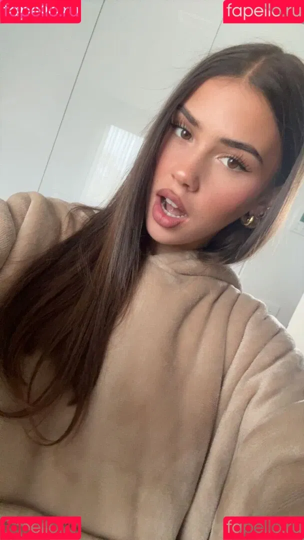 Leah Halton / leahhalton Onlyfans Photo Gallery 