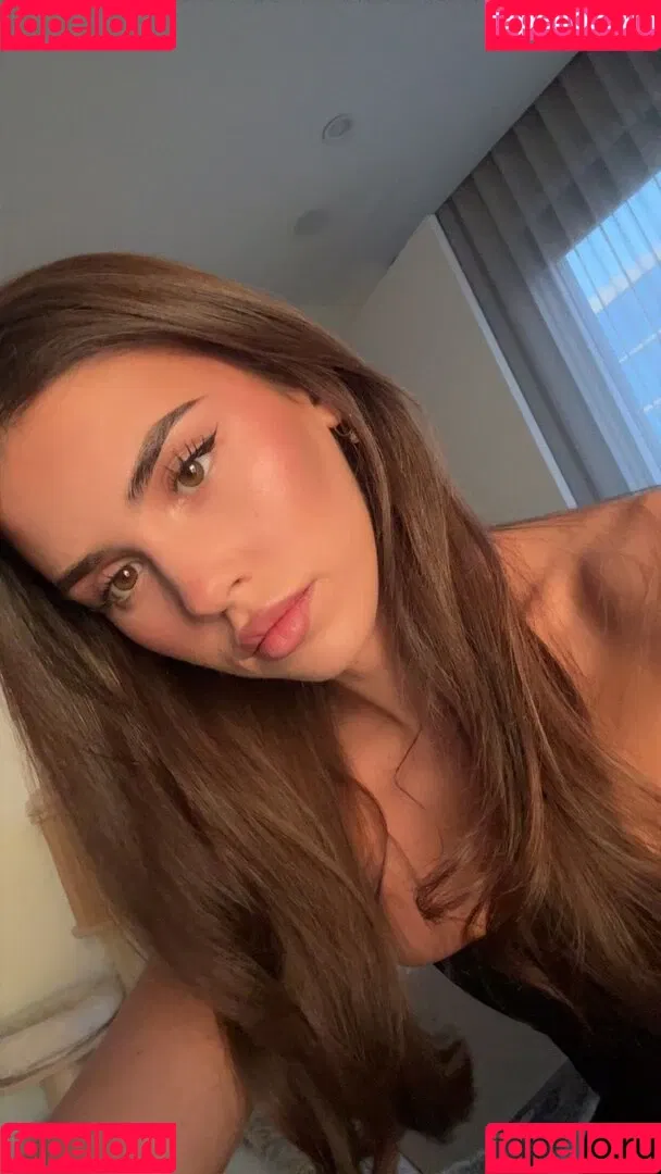 Leah Halton / leahhalton Onlyfans Photo Gallery 