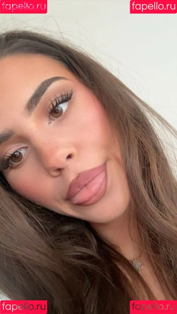 Leah Halton / leahhalton Onlyfans Photo Gallery 