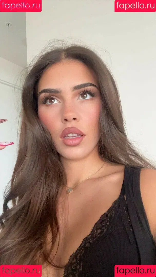 Leah Halton / leahhalton Onlyfans Photo Gallery 