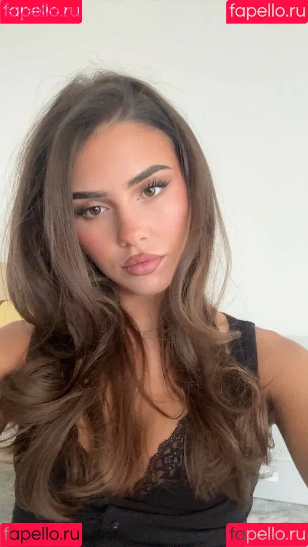 Leah Halton / leahhalton Onlyfans Photo Gallery 